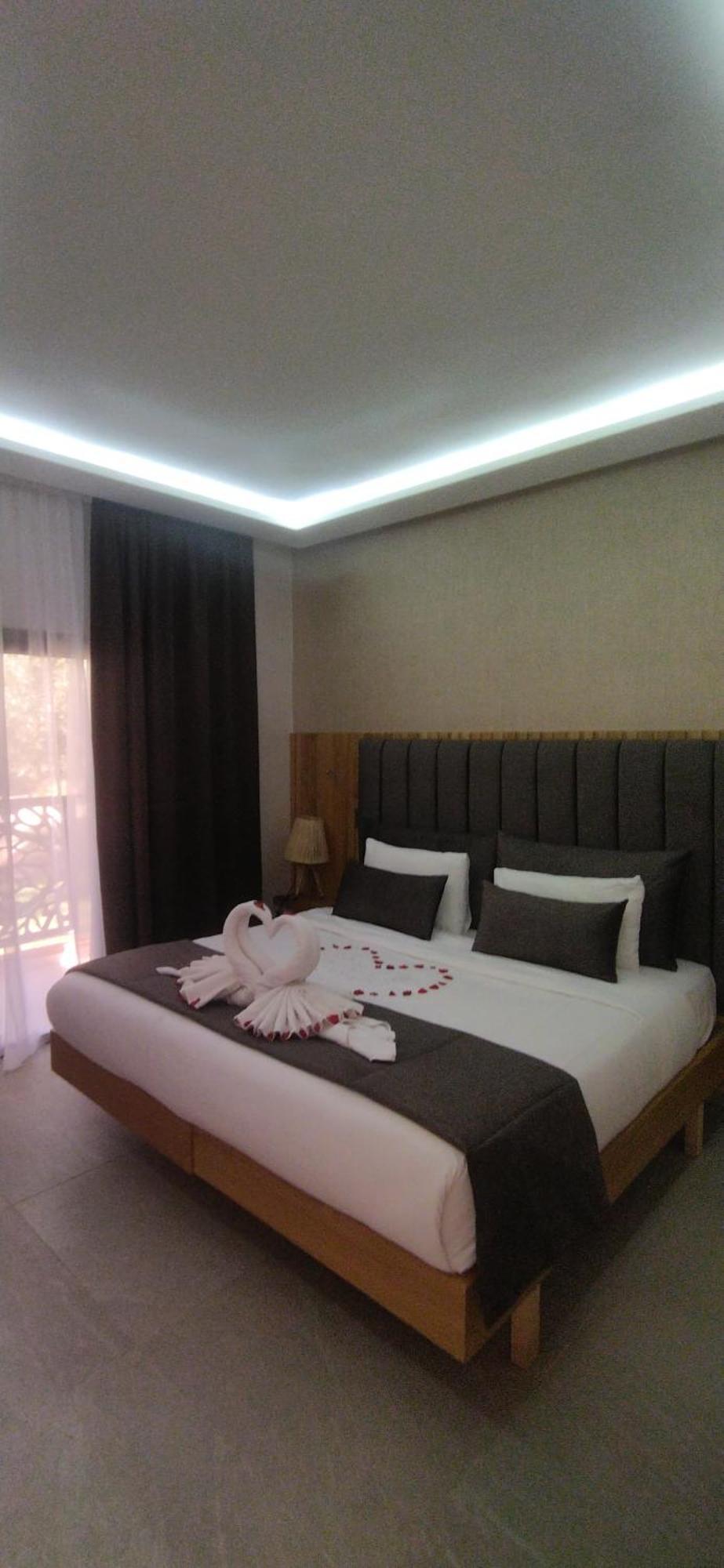 Ourika Camp Suites Hotel & Resort El Harkat Екстериор снимка